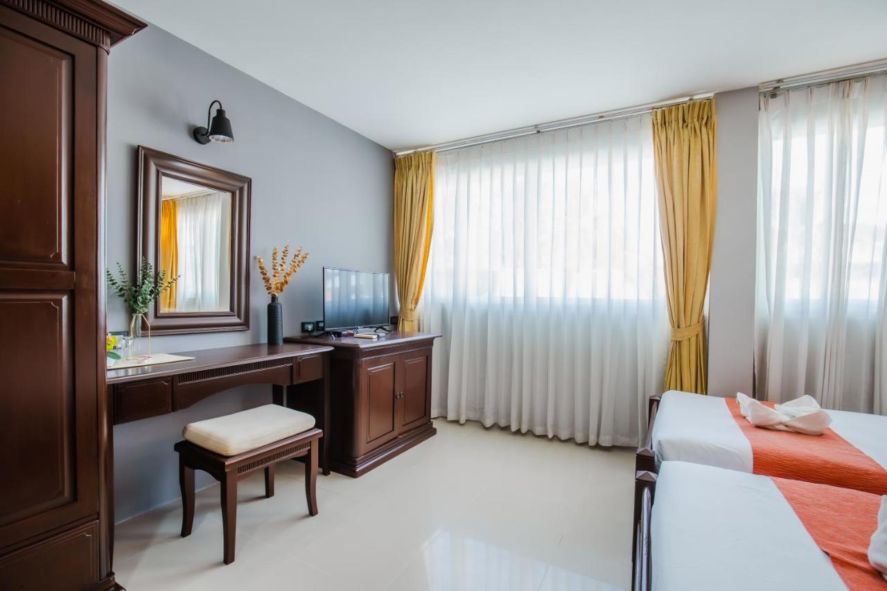 Time Out Hotel Patong المظهر الخارجي الصورة