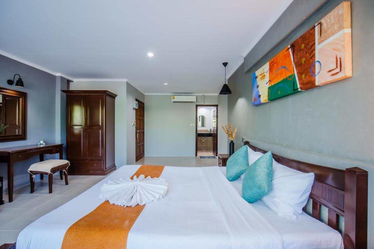 Time Out Hotel Patong المظهر الخارجي الصورة